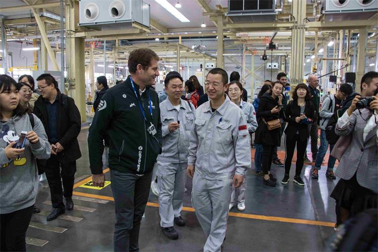 Fabriek Tour Guide Systeem(图1)
